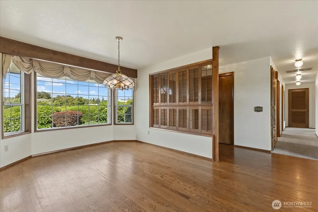 15727 19th Avenue NE Arlington WA 98223