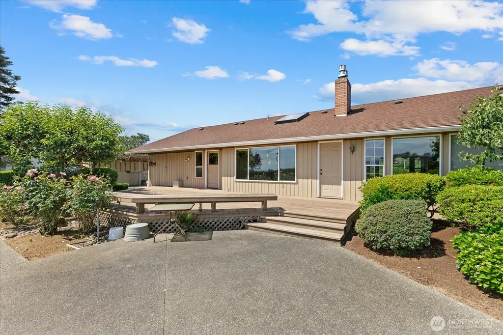 15727 19th Avenue NE Arlington WA 98223