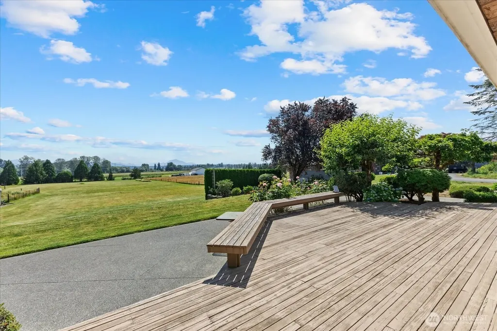 15727 19th Avenue NE Arlington WA 98223