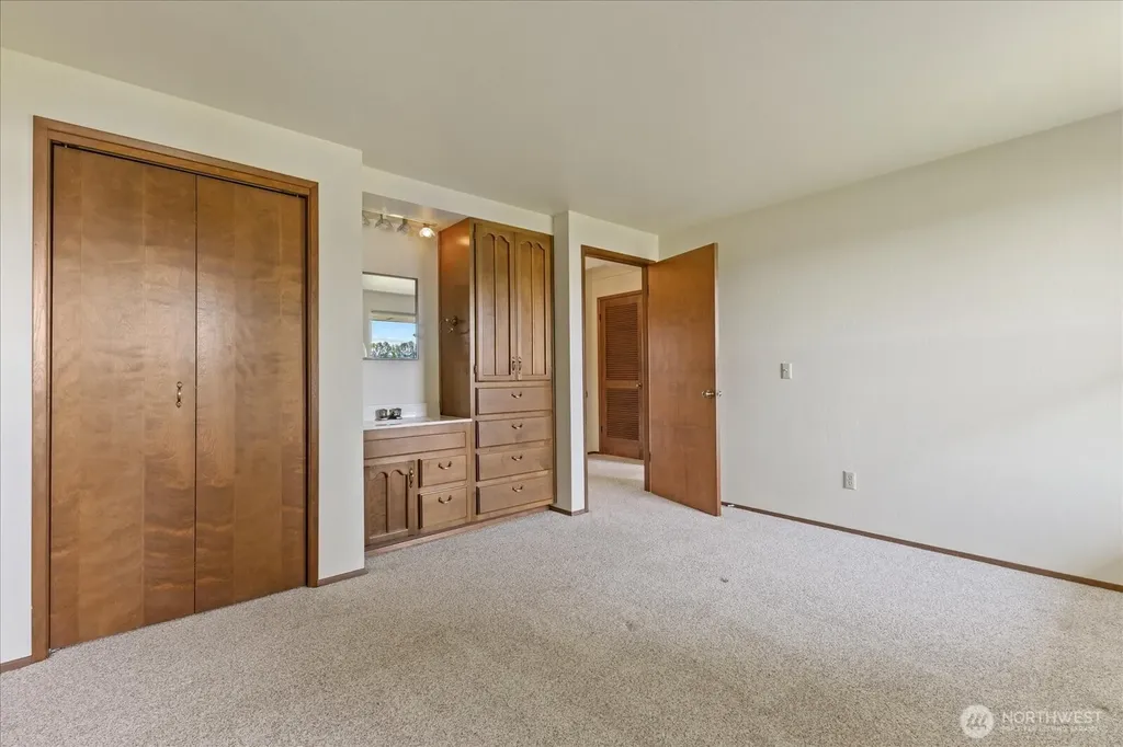 15727 19th Avenue NE Arlington WA 98223