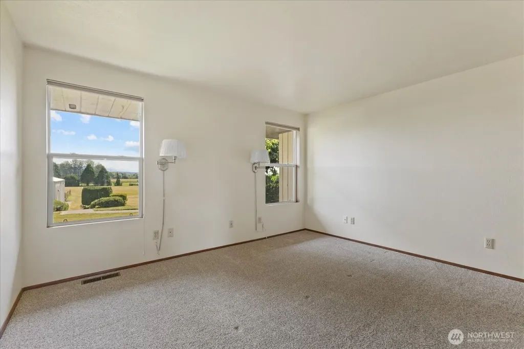15727 19th Avenue NE Arlington WA 98223