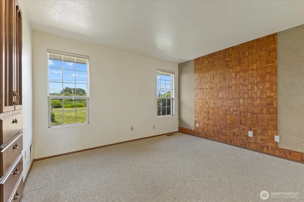 15727 19th Avenue NE Arlington WA 98223