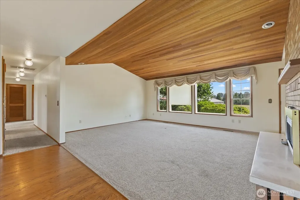 15727 19th Avenue NE Arlington WA 98223
