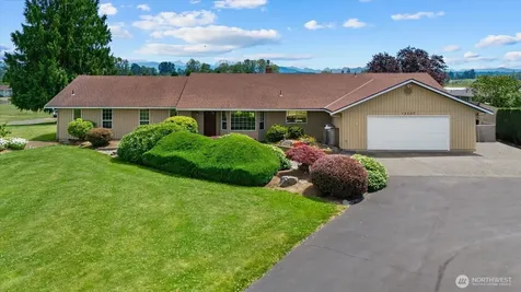 15727 19th Avenue NE Arlington WA 98223