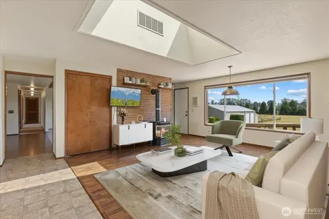 15727 19th Avenue NE Arlington WA 98223