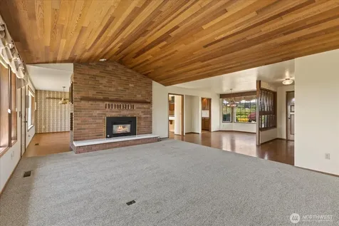 15727 19th Avenue NE Arlington WA 98223