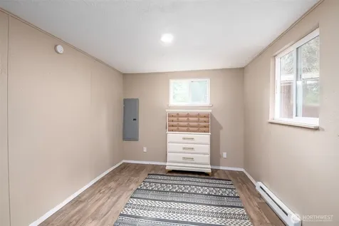1207 E Madrona Boulevard NW Lakebay WA 98349