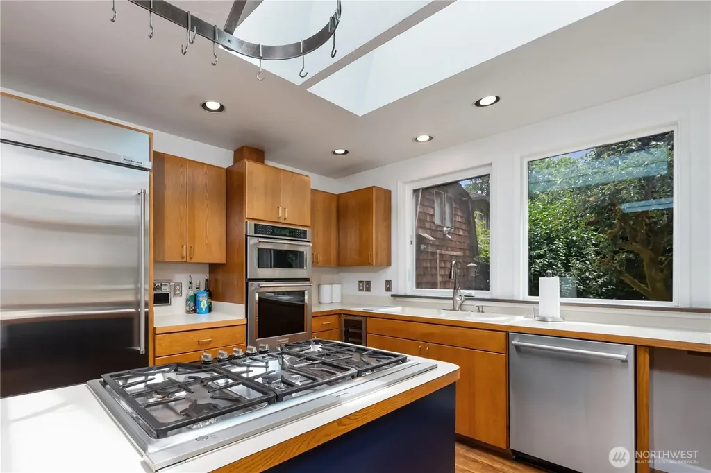 18104 76th Avenue W Edmonds WA 98026