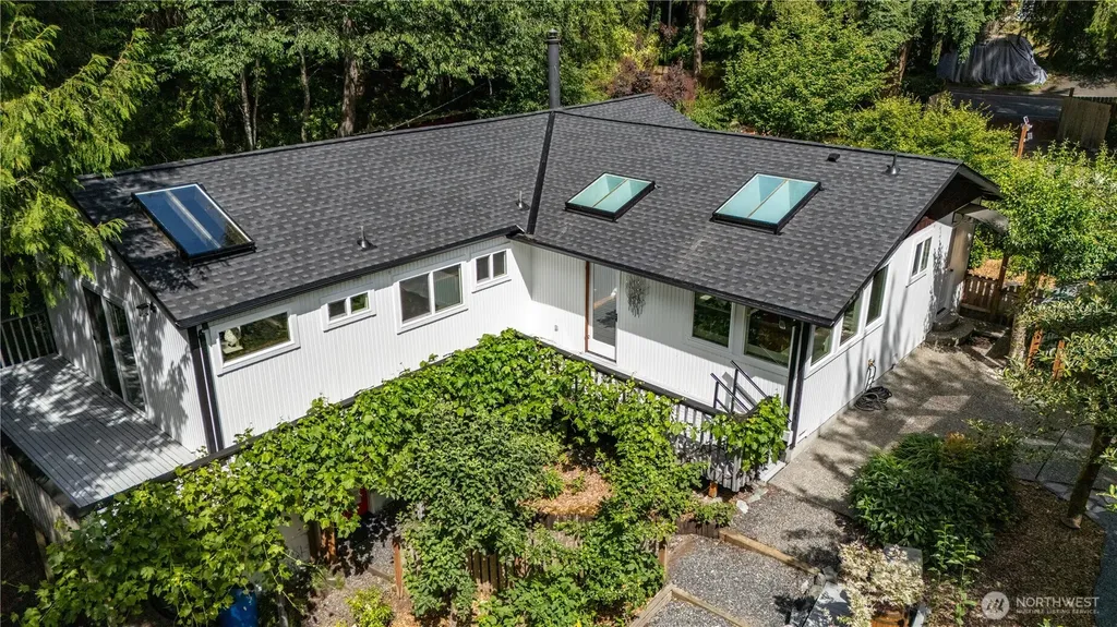 18104 76th Avenue W Edmonds WA 98026