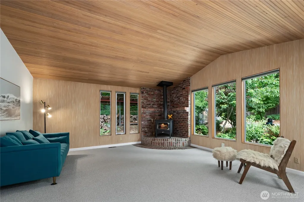 18104 76th Avenue W Edmonds WA 98026