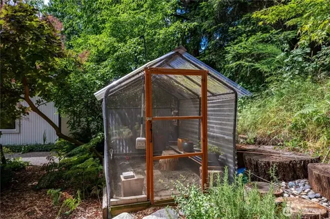 18104 76th Avenue W Edmonds WA 98026