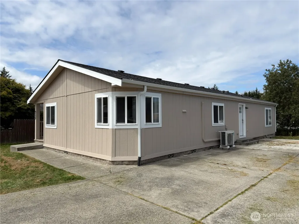 1704 S Delores Place Port Angeles WA 98363