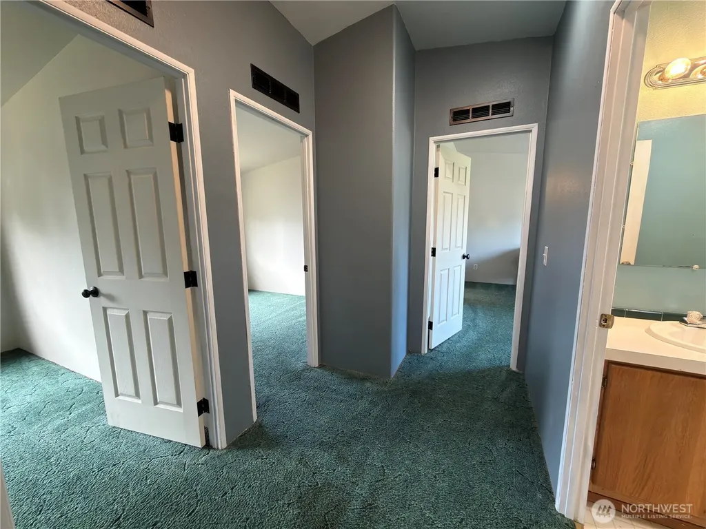 1704 S Delores Place Port Angeles WA 98363