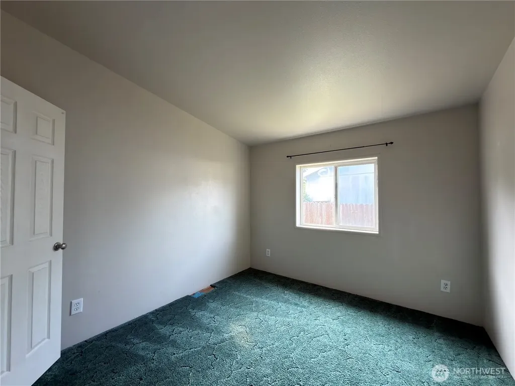 1704 S Delores Place Port Angeles WA 98363