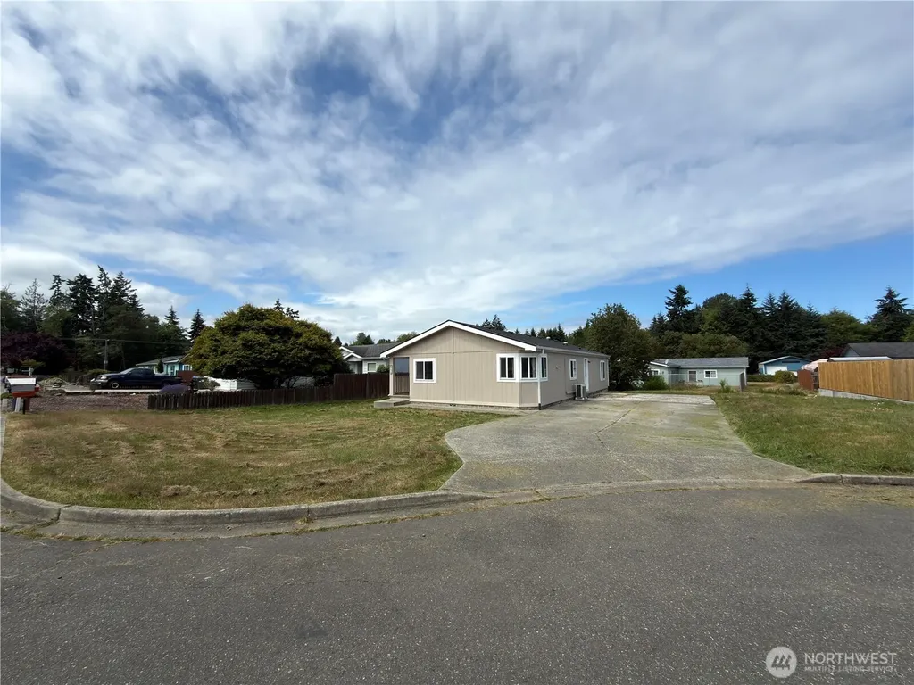 1704 S Delores Place Port Angeles WA 98363