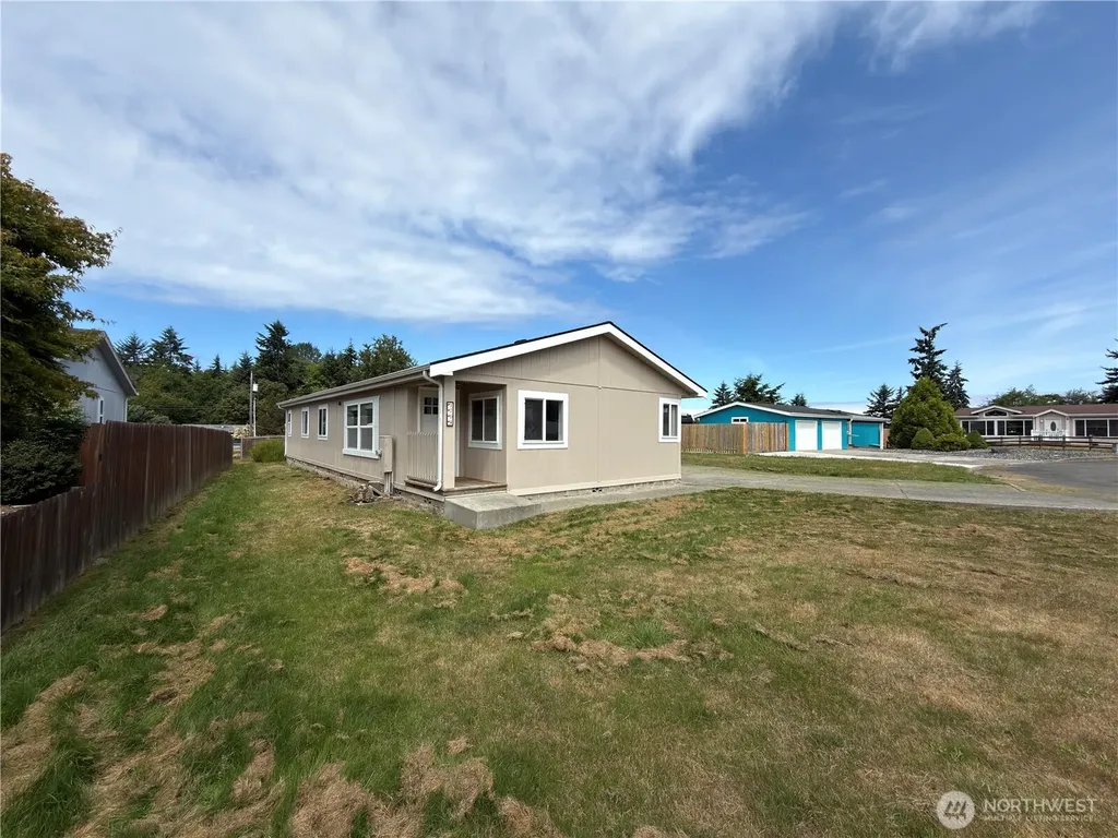 1704 S Delores Place Port Angeles WA 98363