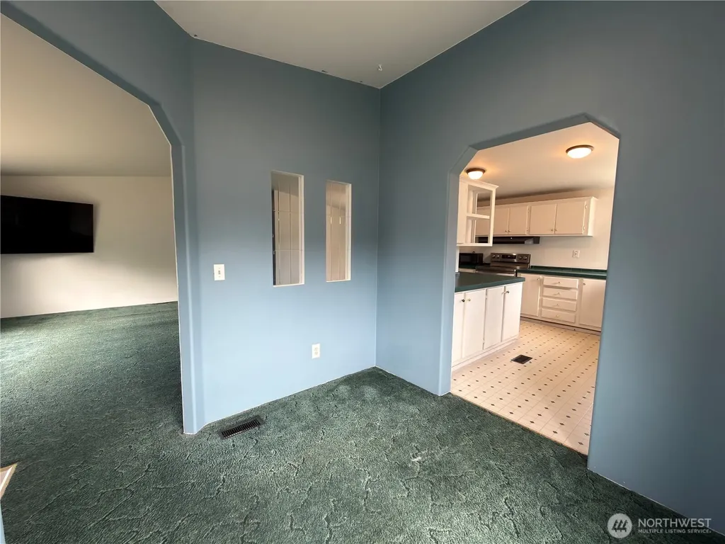 1704 S Delores Place Port Angeles WA 98363