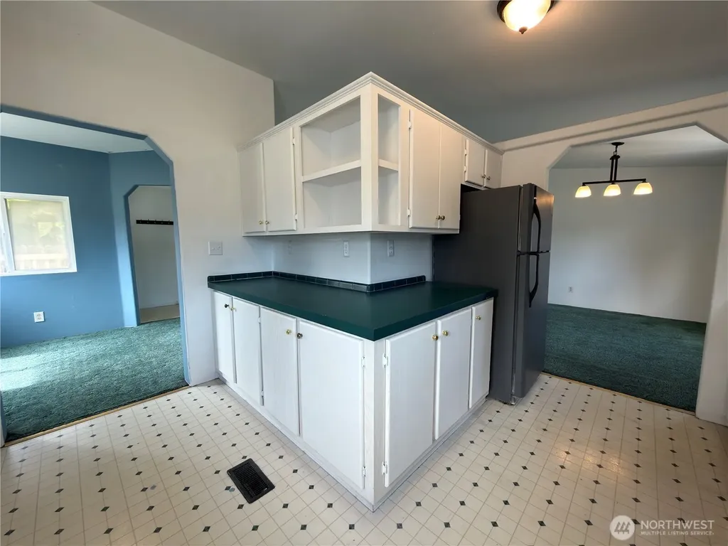 1704 S Delores Place Port Angeles WA 98363