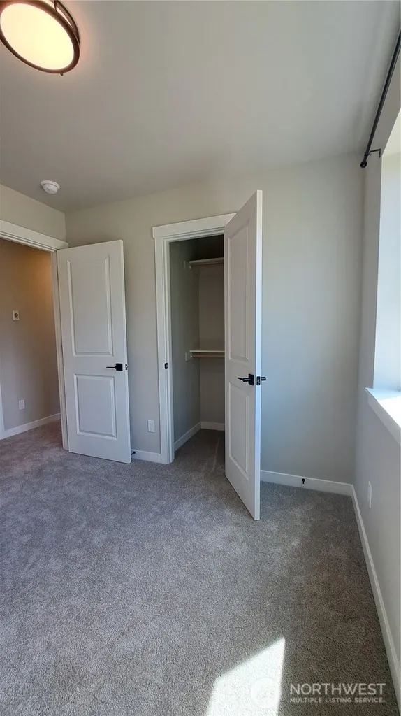 3111 E Camellia Way Port Orchard WA 98366