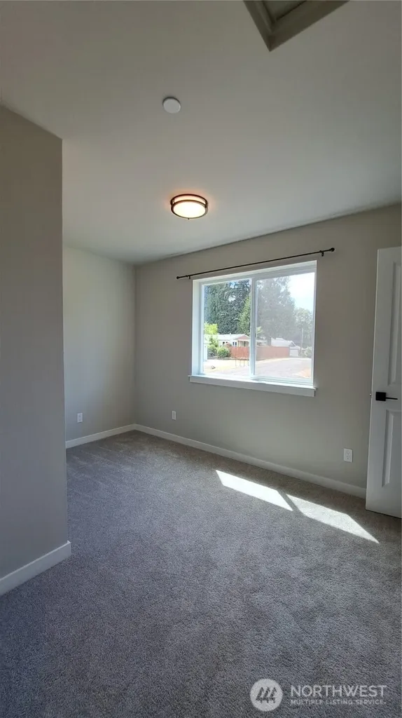 3111 E Camellia Way Port Orchard WA 98366