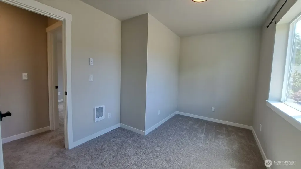 3111 E Camellia Way Port Orchard WA 98366