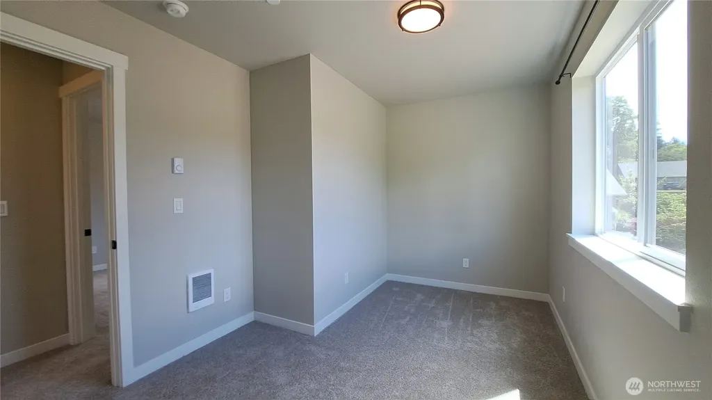 3111 E Camellia Way Port Orchard WA 98366