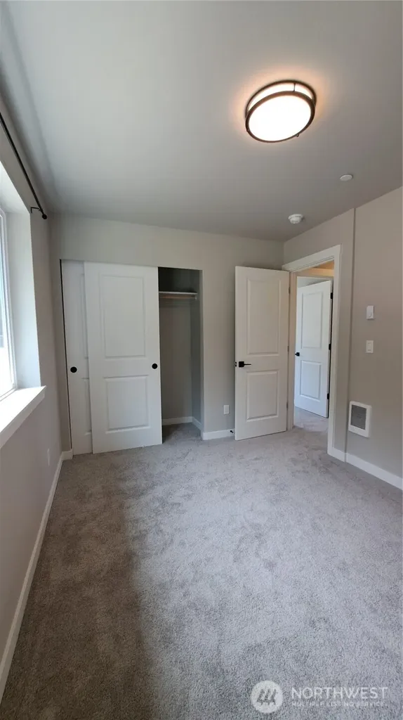3111 E Camellia Way Port Orchard WA 98366