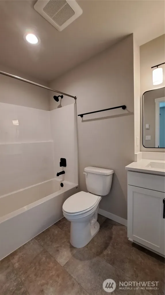 3111 E Camellia Way Port Orchard WA 98366