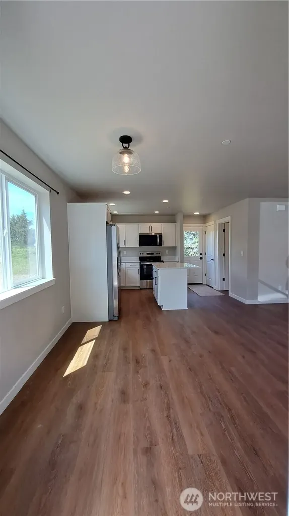 3111 E Camellia Way Port Orchard WA 98366