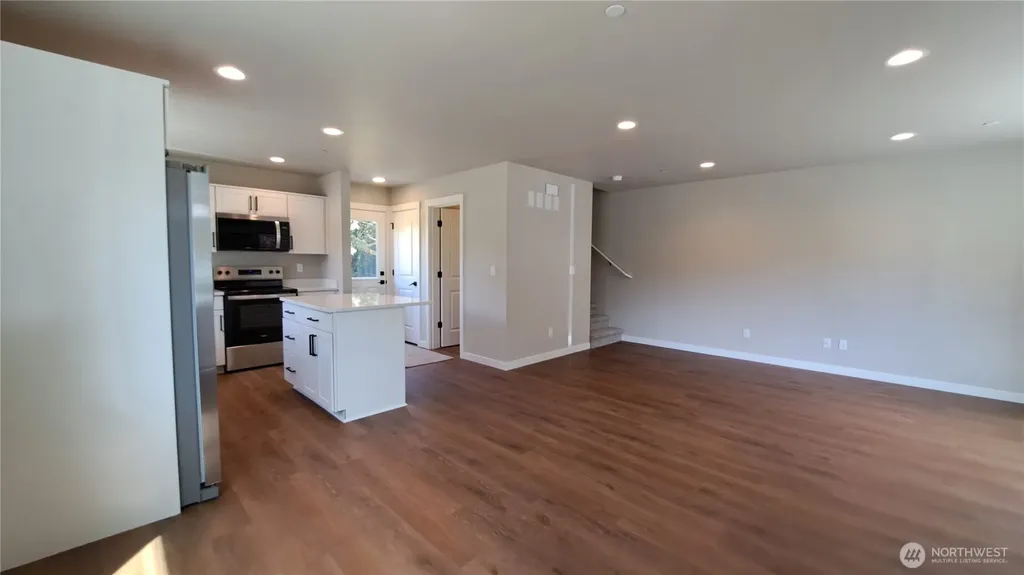 3111 E Camellia Way Port Orchard WA 98366
