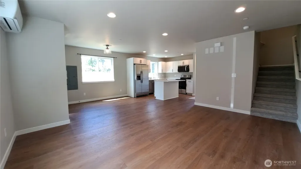 3111 E Camellia Way Port Orchard WA 98366