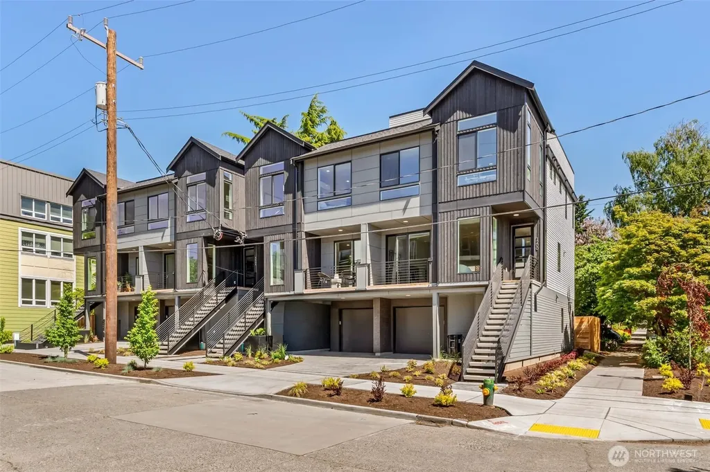 4464 Midvale Avenue N Seattle WA 98103