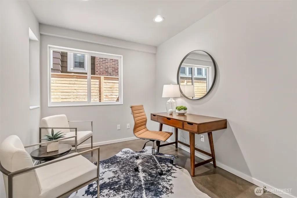 4464 Midvale Avenue N Seattle WA 98103
