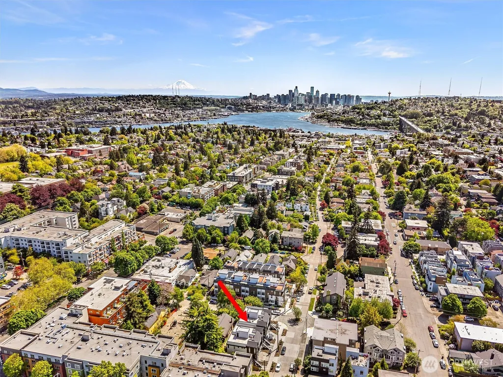 4464 Midvale Avenue N Seattle WA 98103