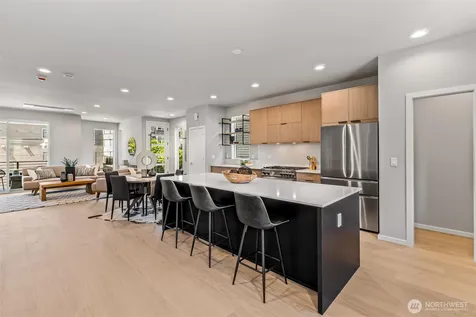 4464 Midvale Avenue N Seattle WA 98103