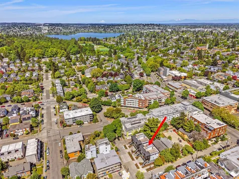4464 Midvale Avenue N Seattle WA 98103