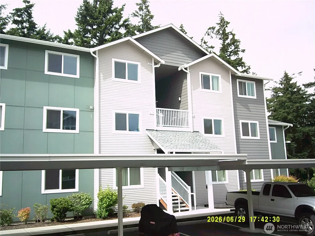 1621 SW Mulberry Place Oak Harbor WA 98277