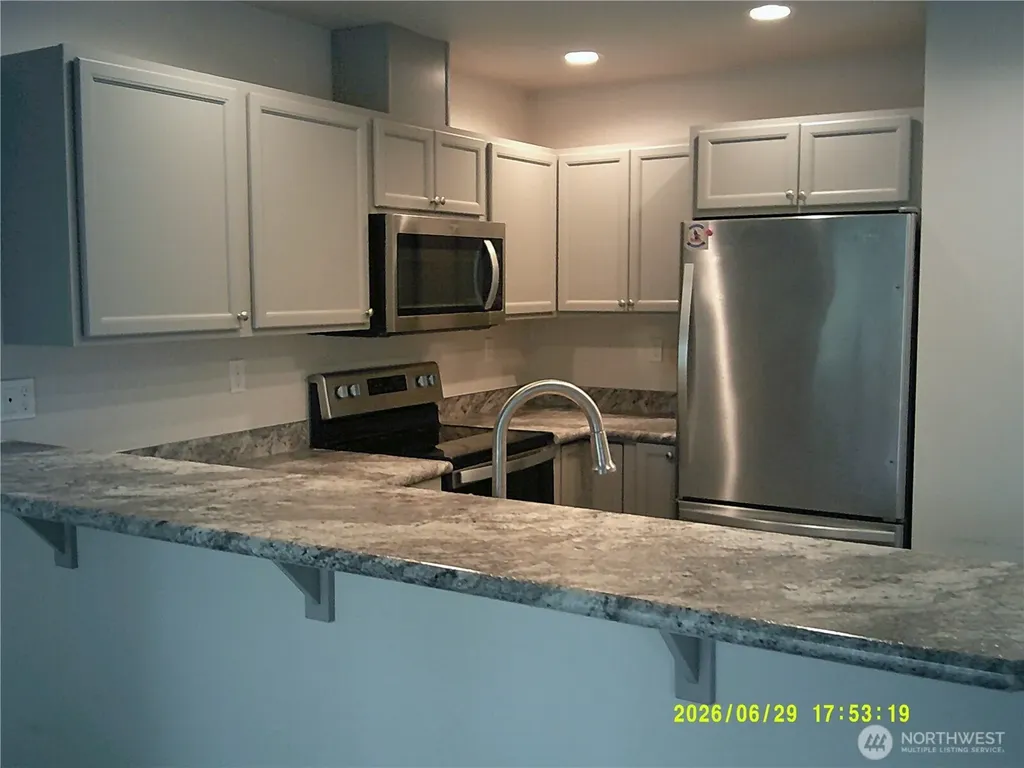 1621 SW Mulberry Place Oak Harbor WA 98277