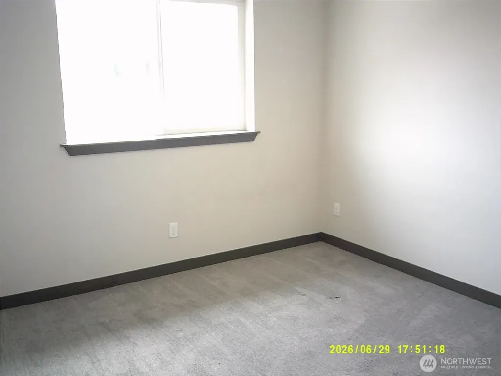 1621 SW Mulberry Place Oak Harbor WA 98277