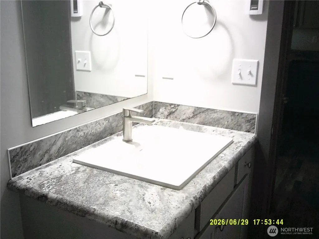 1621 SW Mulberry Place Oak Harbor WA 98277