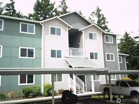1621 SW Mulberry Place Oak Harbor WA 98277