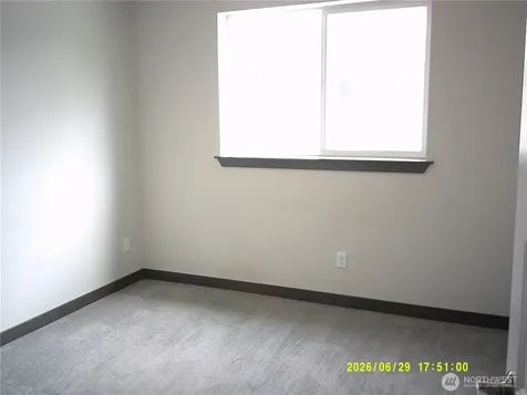1621 SW Mulberry Place Oak Harbor WA 98277