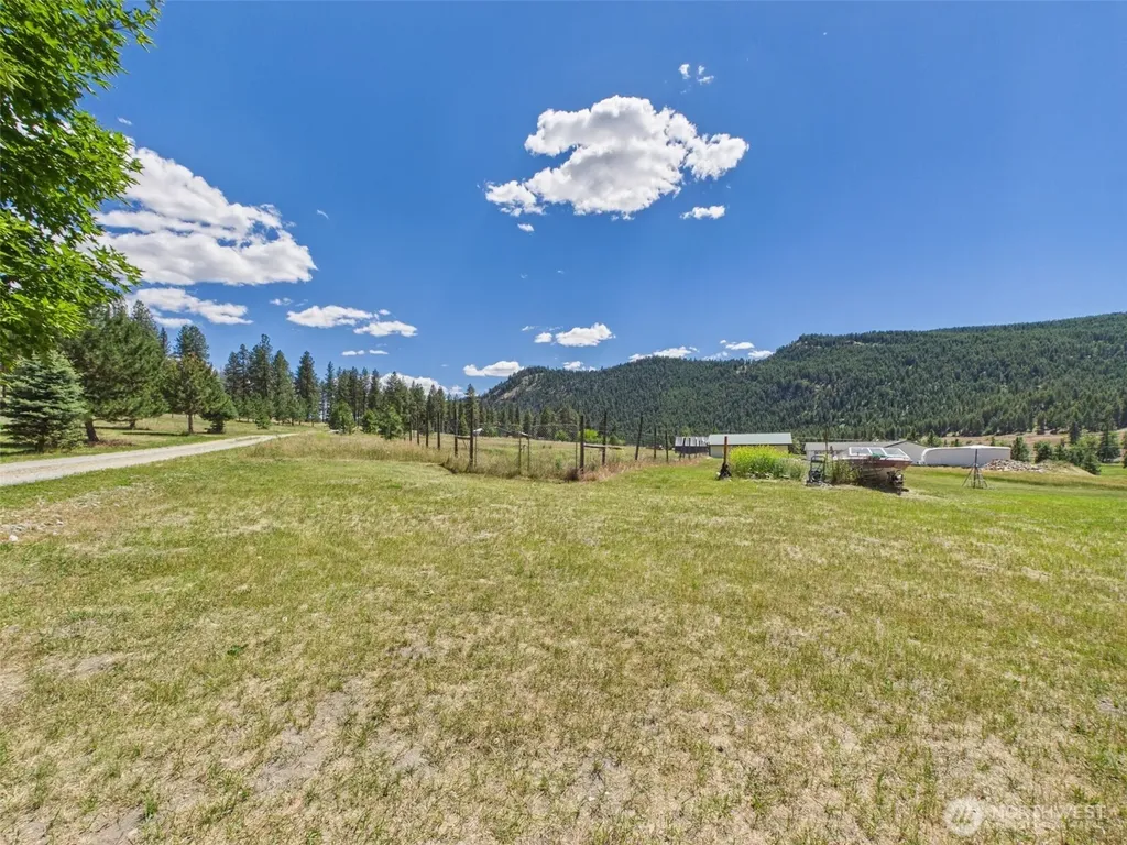 19 Louie Creek Road Curlew WA 99118