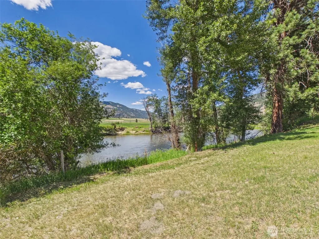 19 Louie Creek Road Curlew WA 99118