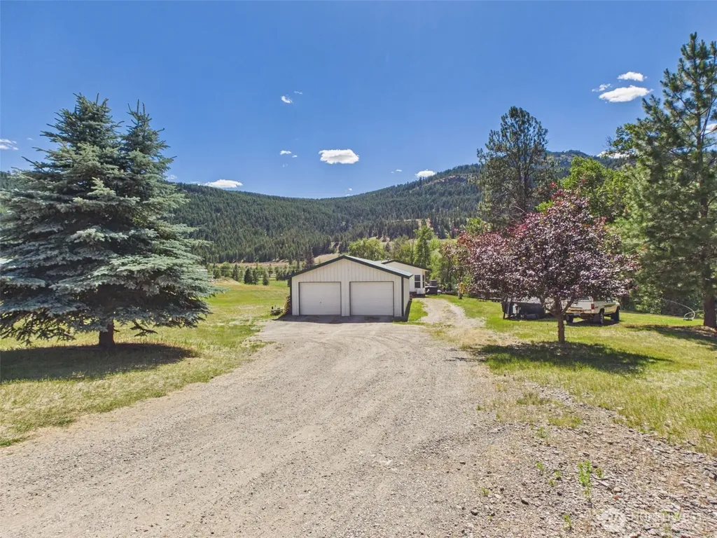 19 Louie Creek Road Curlew WA 99118