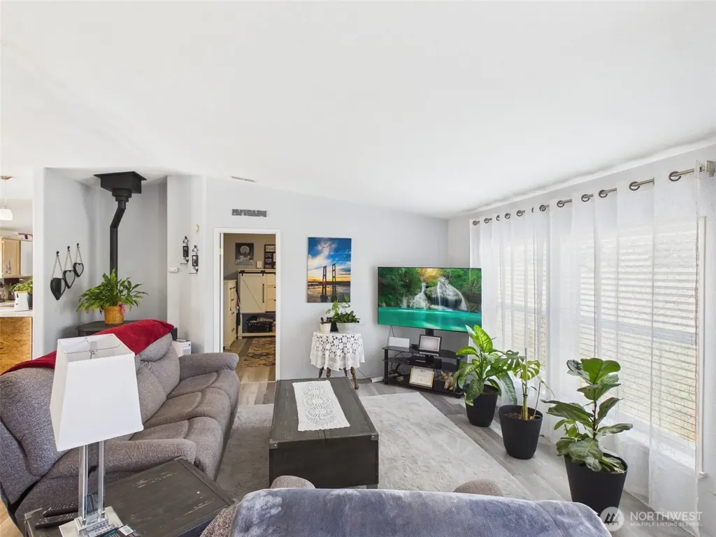 19 Louie Creek Road Curlew WA 99118