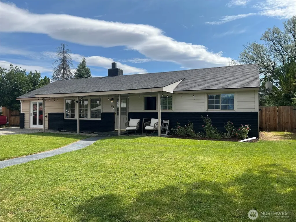 612 Skyview Drive Omak WA 98841