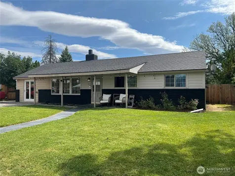 612 Skyview Drive Omak WA 98841