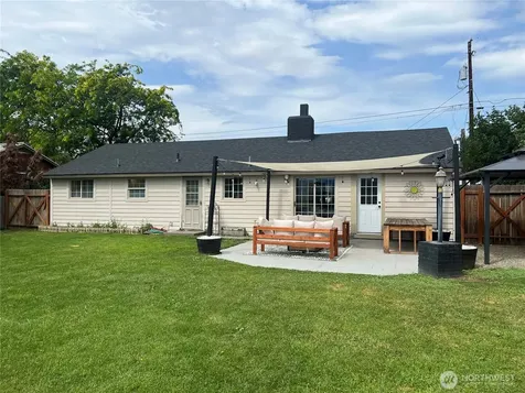 612 Skyview Drive Omak WA 98841