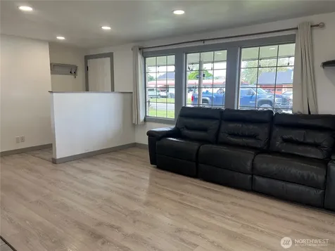 612 Skyview Drive Omak WA 98841